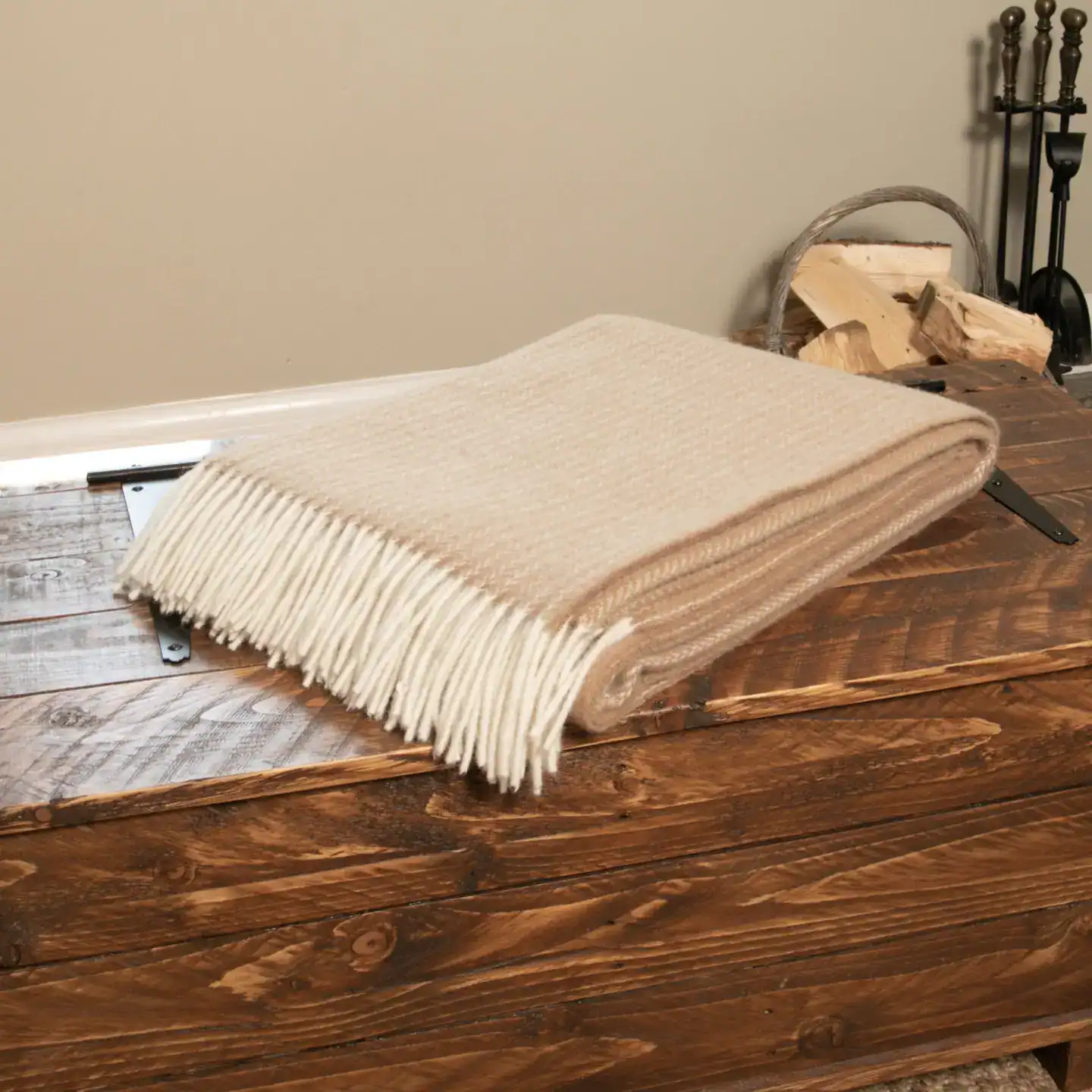 Cable Pattern Beige Wool Blanket - Image 3