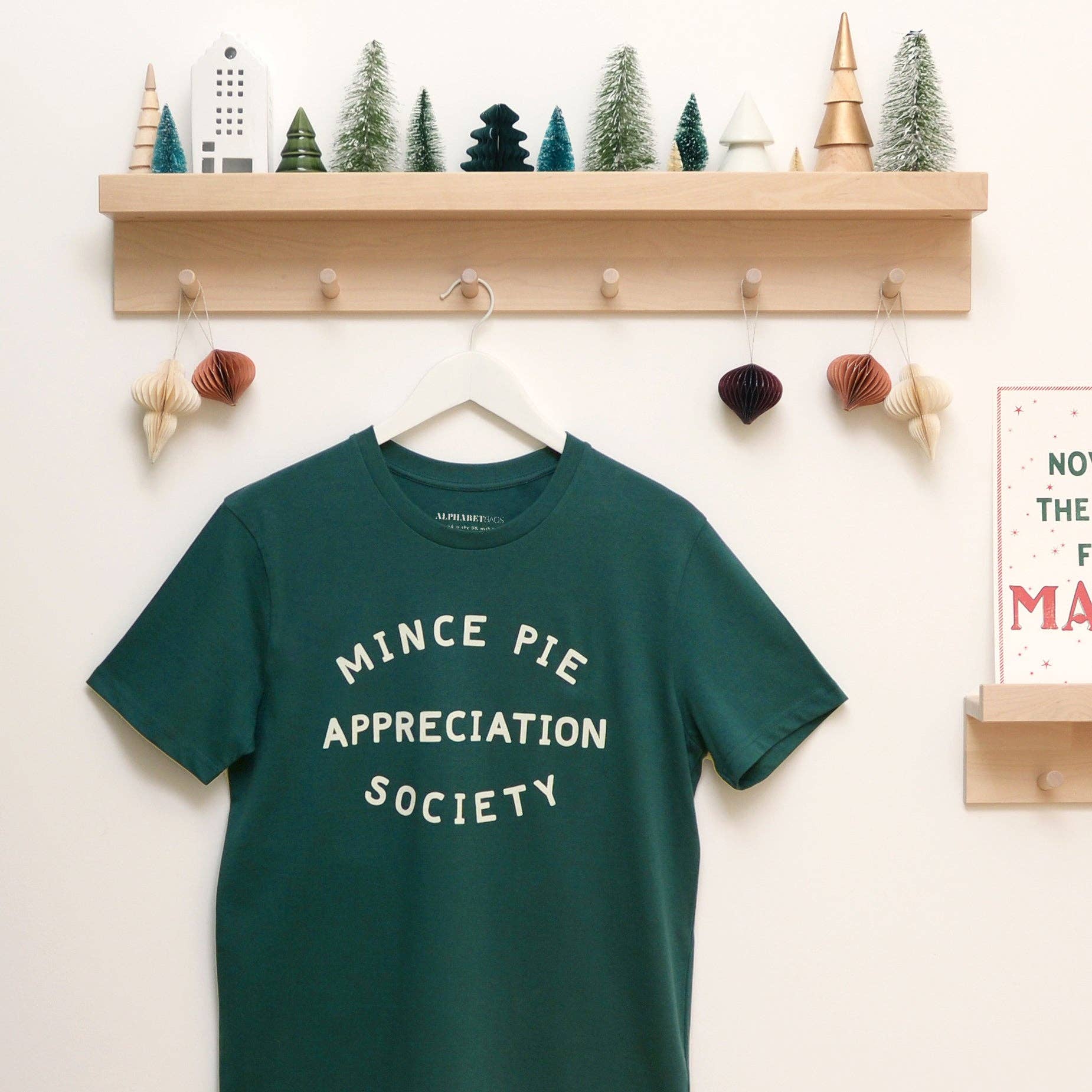 Mince Pie Appreciation Society Unisex T-Shirt - Pine: XS - Image 3